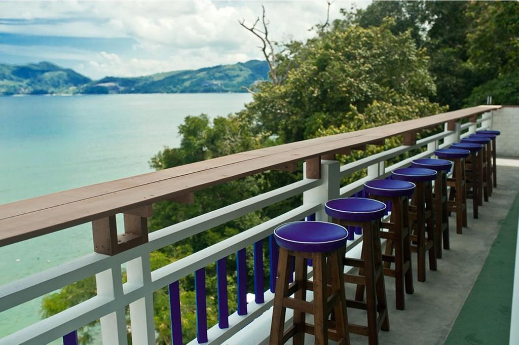 At Zea Hotel Patong Exteriör bild