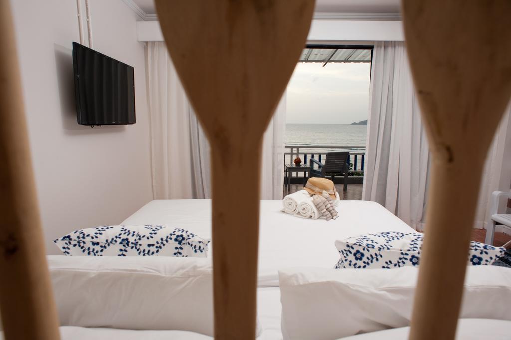 At Zea Hotel Patong Exteriör bild